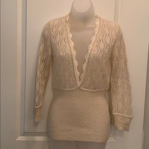 Elegant Cream V-Neck Sweater
